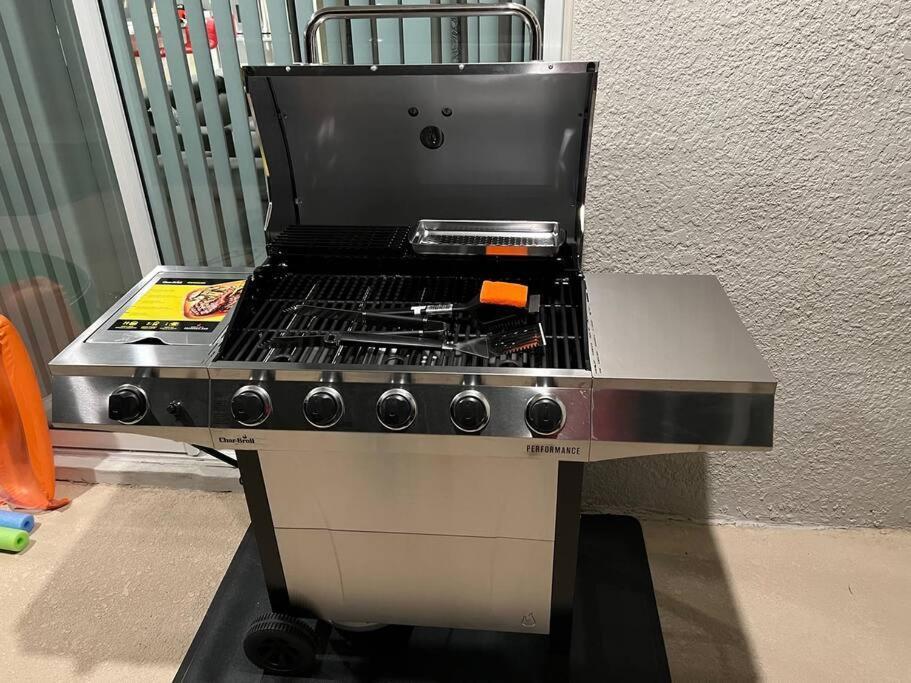 Close To Disney & Other Theme Parks,Private Heated Poolspa, Bbq & Game Rm Kissimmee Ngoại thất bức ảnh